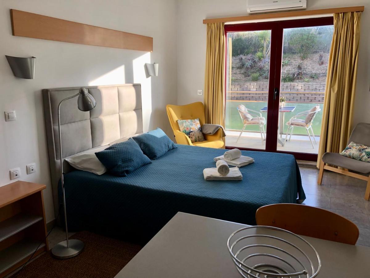 Ericeira Surf And Sun Apartment Bagian luar foto