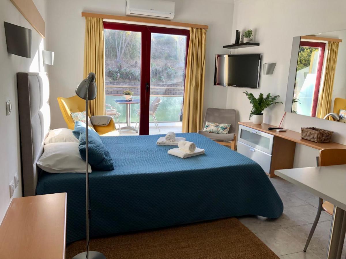 Ericeira Surf And Sun Apartment Bagian luar foto